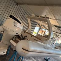 Mariner 830 wa suzuki 300 apx