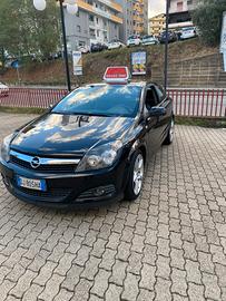 Opel astra solo 85.000 km