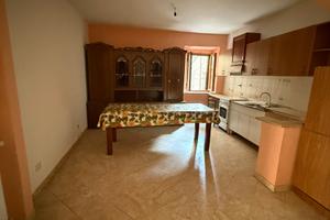 San Vito Romano appartamento abitabile da subito