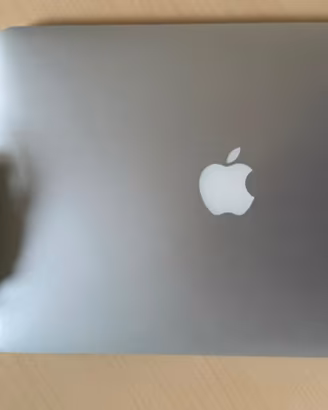 MacBook Air 13" Early 2014 – i5 – 4GB RAM