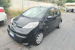 PEUGEOT 107 1.0 68CV 3p. Sweet Years 2Tronic Autom