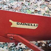 Aratro mono vomere idraulico