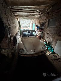 Maggiolone cabrio Karmann.