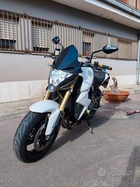 Honda cb1000r bianco perla 2009 accessoriata