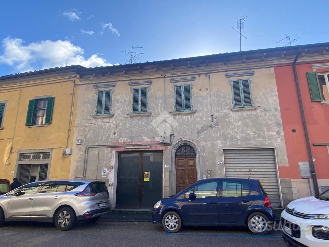 LABORATORIO A PISTOIA