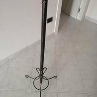 Uomo morto in ferro battuto