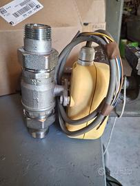 Valvola mototrizzata1'' +puffer 1000 lt