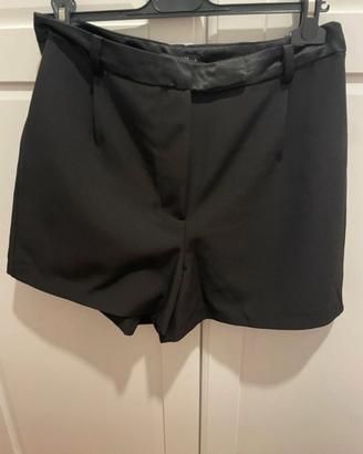 Pantaloncini neri Calliope