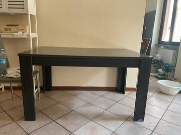 Tavolo allungabile in legno sala/cucina