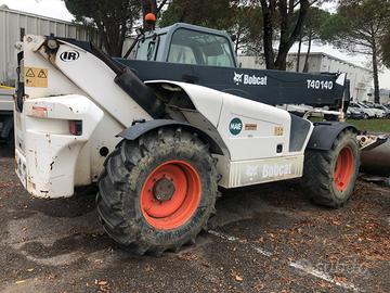 Telescopico Bob Cat T40140