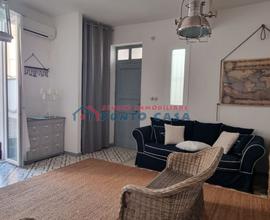 CENTRO STORICO-App.nto al 3°p s/a con terrazzo