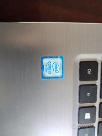 Computer portatile Acer praticamente nuovo