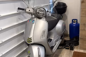 vespa piaggio gts 300