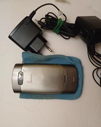 Nokia Asha 303