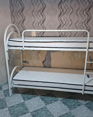 LETTO A CASTELLO COMPLETO DI 2 MATERASSI