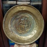 Antico piatto con scena biblica 