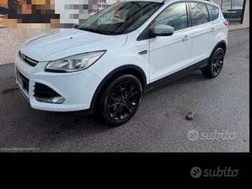 Ford Kuga AWD tagliandi parck assist bagaglio elet