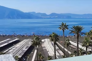 LAST: DOMENICA 27 SETTEMBRE CON PISCINA e GIARDINO
