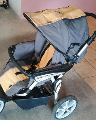 Passeggino a tre ruote