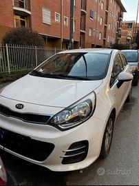 KIA RIO *NEOPATENTATI * AREA B MILANO