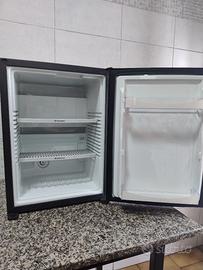 Minibar Dometic RH 448 D capacità 40l