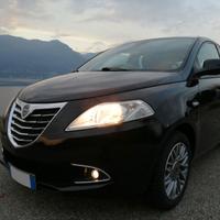 Lancia Ypsilon PLATINUM