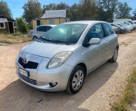 TOYOTA YARIS 1.3 64KW 87CV ANNO 2007