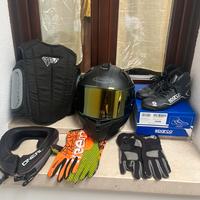 Kart bambino kit casco guanti collare patacostole