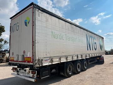 Semirimorchio Schmitz centinato