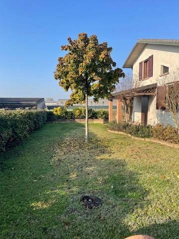 Villa di 289 m² con 5 locali e box auto doppio a S - Vista 2