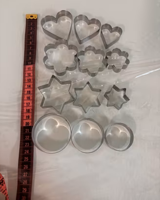 12 stampi per cucinare diverse forme e dimensioni