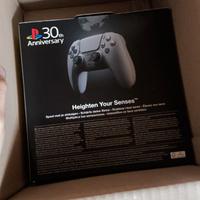 PS5 controller 30° anniversary