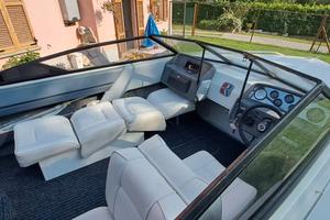 Motoscafo Renken 17 entrofuoribordo ristrutturato