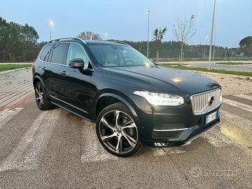 Volvo XC90 D5 Momentum