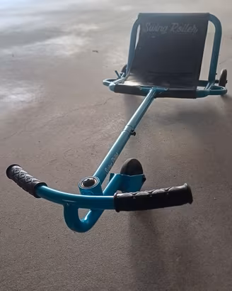 Swing Roller azzurro Triciclo / Kart a spinta per
