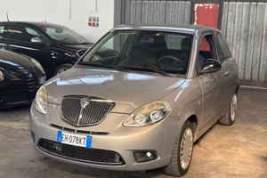 Lancia Ypsilon 1.2 69 CV Platinum