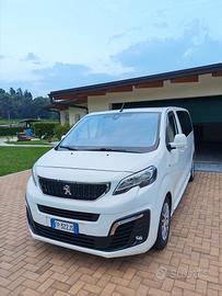 Peugeot Expert Traveller 