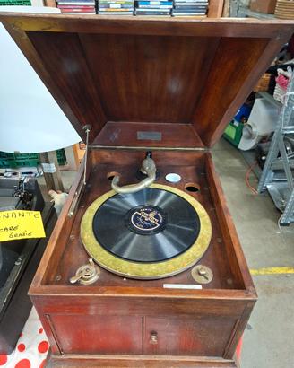 Grammofono PATE senza tromba