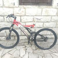 MTB LEE COUGAN HOT LAVA XL - CERCHI DA 26"
