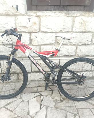 MTB LEE COUGAN HOT LAVA XL - CERCHI DA 26"