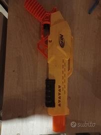 fucile Nerf con 2 dardi