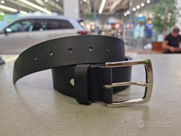 Cintura nera in vera pelle Made in italy con fibbi
