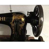 macchina da cucire antica