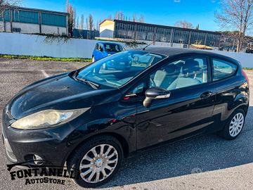 Ford Fiesta 1.4 TDCi 70CV 3 porte Titanium