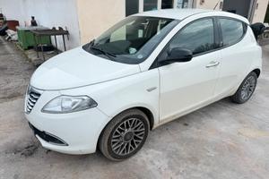 lancia ypsilon 1.3 mjt