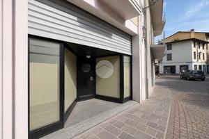 NEGOZIO A OSIO SOTTO