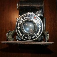 Macchina fotografica d'epoca