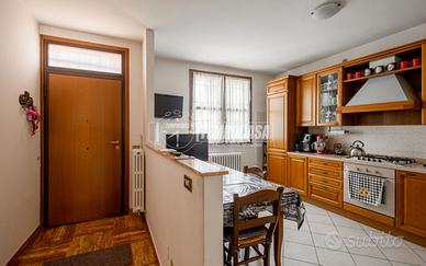 Villa a schiera di testa a Regina Pacis