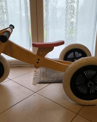 Triciclo in legno 