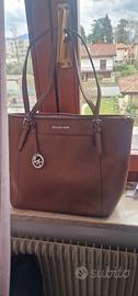 micheal kors Seminuova
